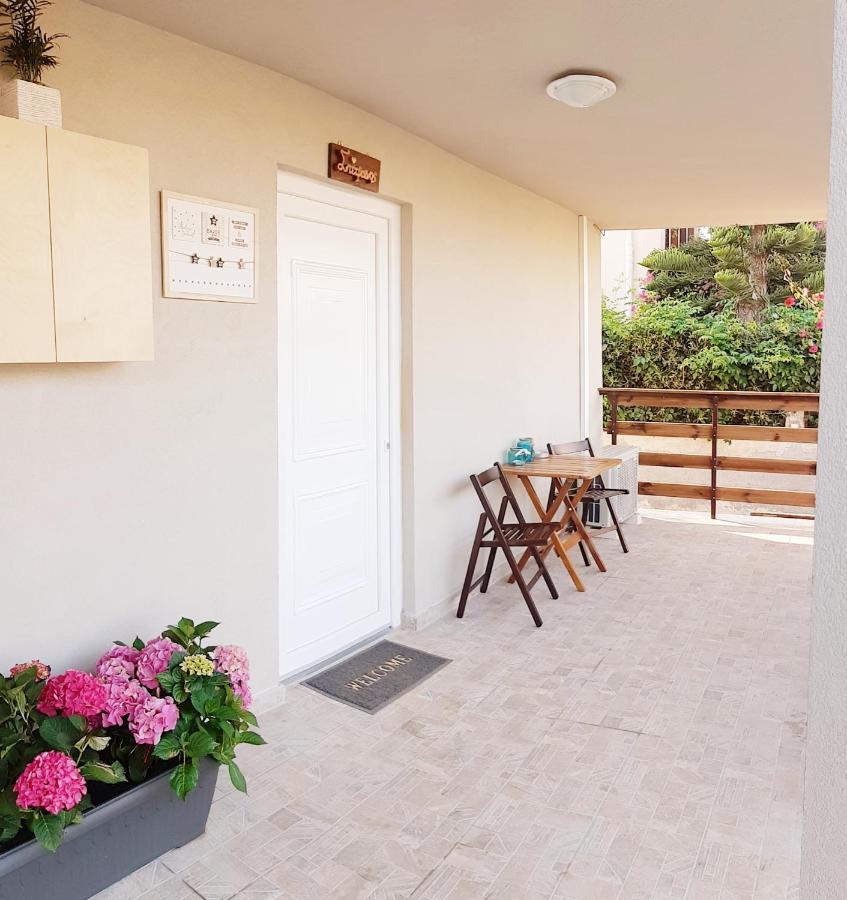 Stema Seaside Apartments Gouves Esterno foto